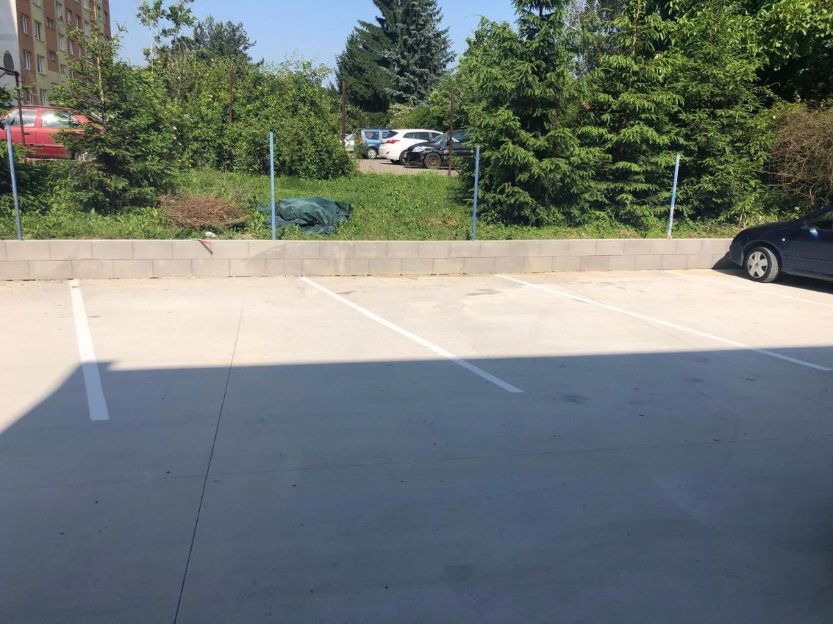 Apartman S Terasou Zvolen Esterno foto