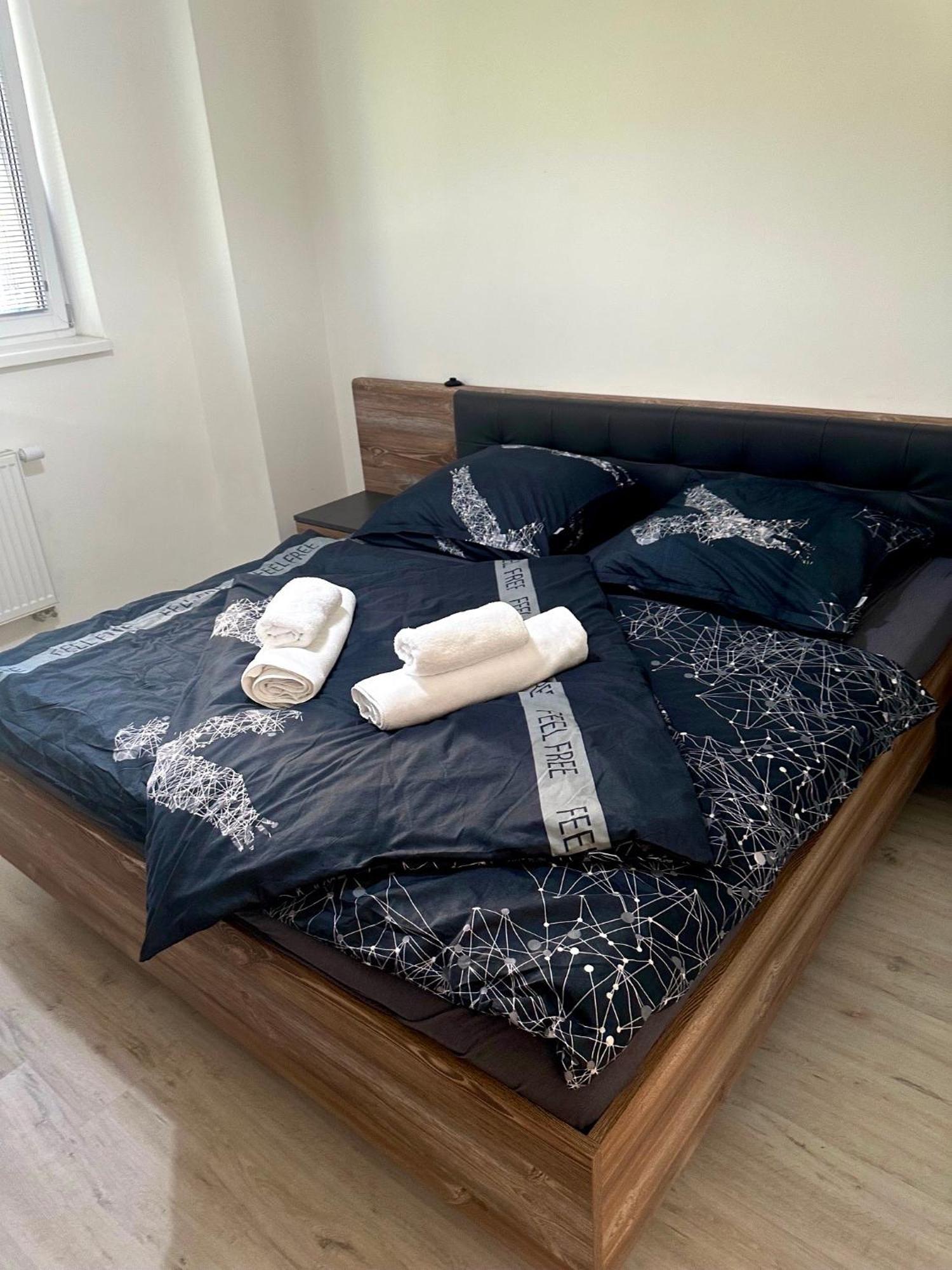 Apartman S Terasou Zvolen Esterno foto
