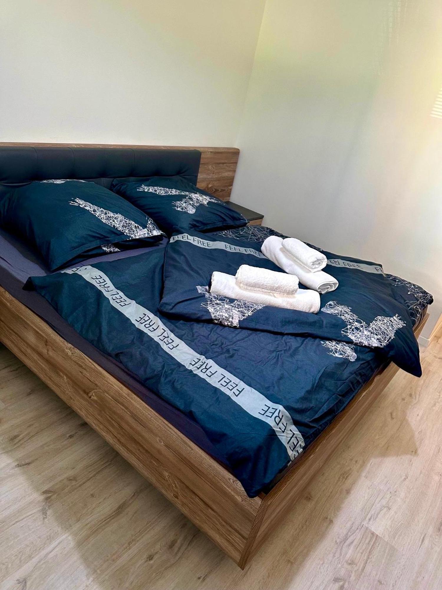 Apartman S Terasou Zvolen Esterno foto